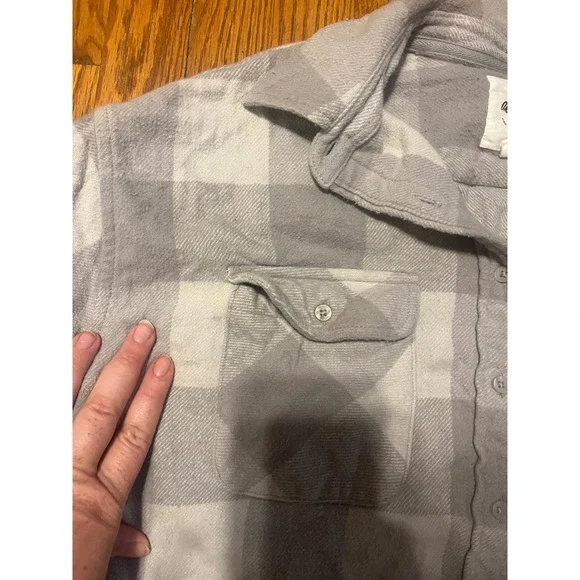 Aerie Women's Oversized Gray White Plaid Flannel Shirt Button Down- Size XS - Picture 5 of 8
